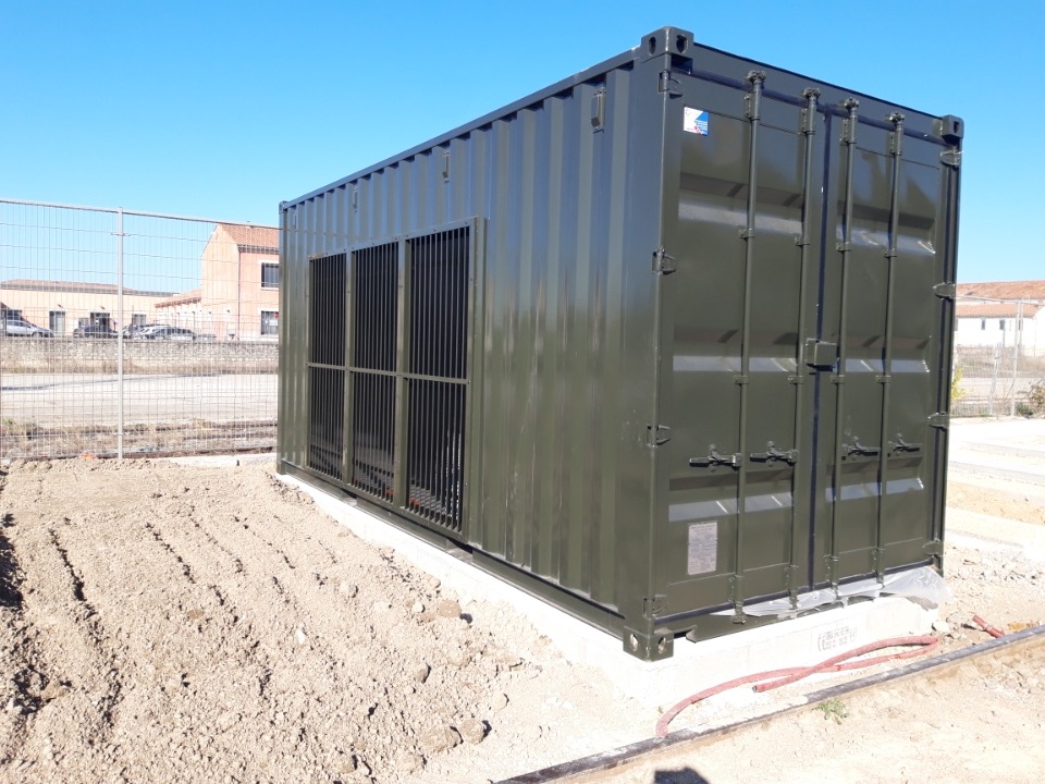 conteneur 20 pieds aménagé couleur porte aération