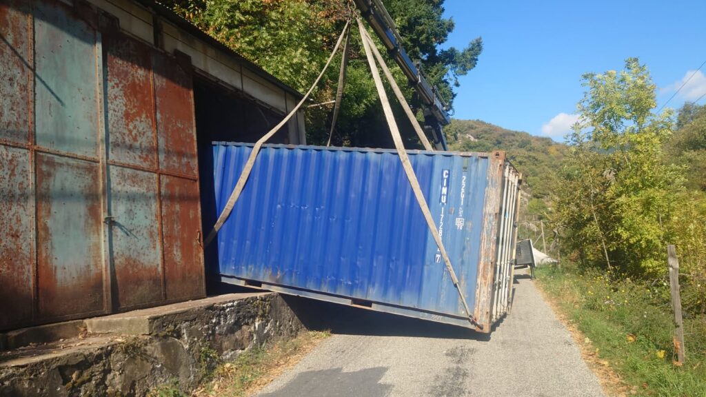 Mise en place, petit à petit du conteneur cubner